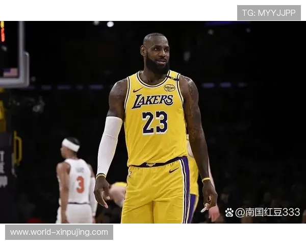 詹姆斯关键三分助湖人逆转凯尔特人赢得季前赛胜利